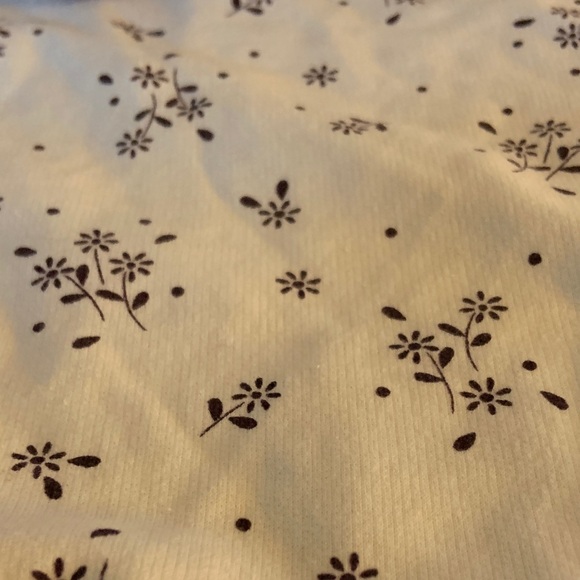 🫐3/$30 Pl Baby White Floral Kids Sweatshirt size 12m - Picture 3 of 7